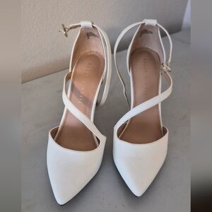 Kelly & Katie Women's White Strappy Heels